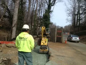 Read more about the article INSTALLING CONCRETE PIPE AT OLD LYNCHBURG ROAD PROJECT LOCATED IN CHARLOTTESVILLE, VA.