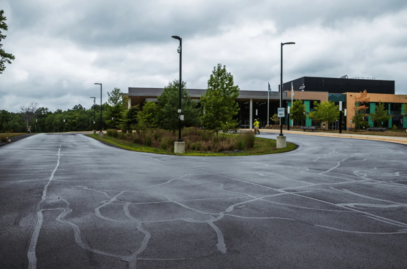Read more about the article Sealcoating 101: What Property Owners Should Know