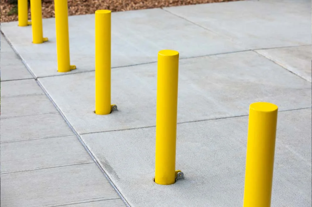 Yellow Saffety Bollard
